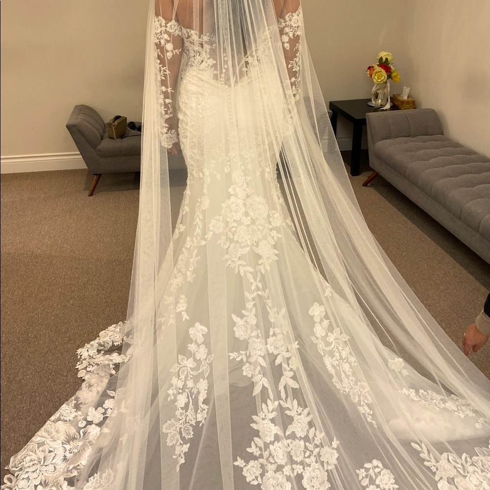 Martina Liana Wedding Dress Style 1103 - Brand New - Never Worn - Picture 8 of 15
